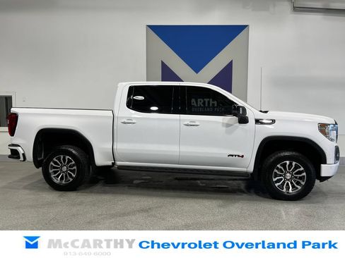 Used 2021 GMC Sierra 1500 AT4 w/ AT4 Premium Package AWD/4WD image 4
