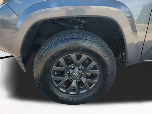 Used 2021 Toyota Tacoma SR5 image 11