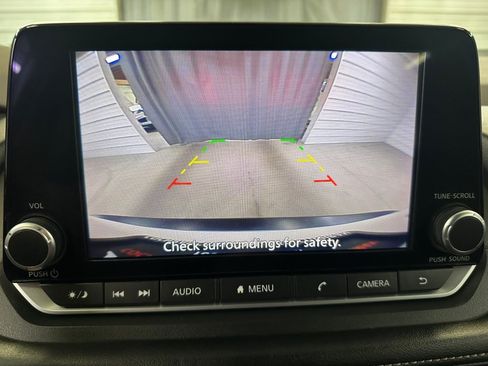 Used 2023 Nissan Rogue SV AWD/4WD image 13