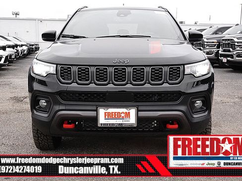 New 2026 Jeep Compass Trailhawk image 8