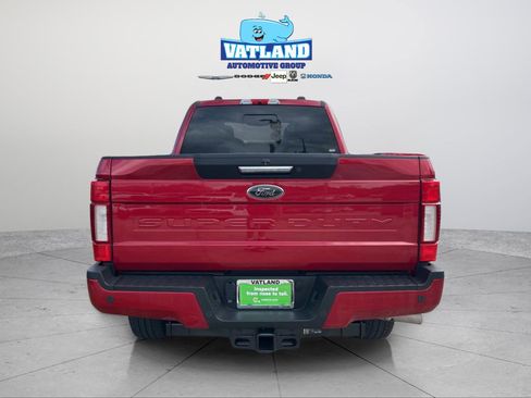 Used 2022 Ford F250 Lariat w/ Black Appearance Package image 4