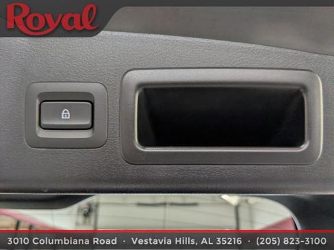 Used 2019 MAZDA MAZDA3 Hatchback w/ Premium Package image 12