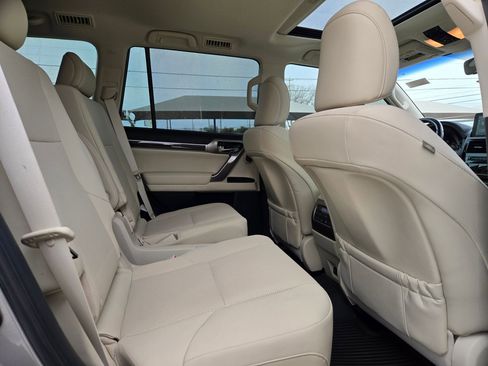 Used 2023 Lexus GX 460 Premium image 28
