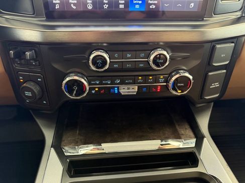 Used 2023 Ford F250 Lariat w/ FX4 Off-Road Package AWD/4WD image 25