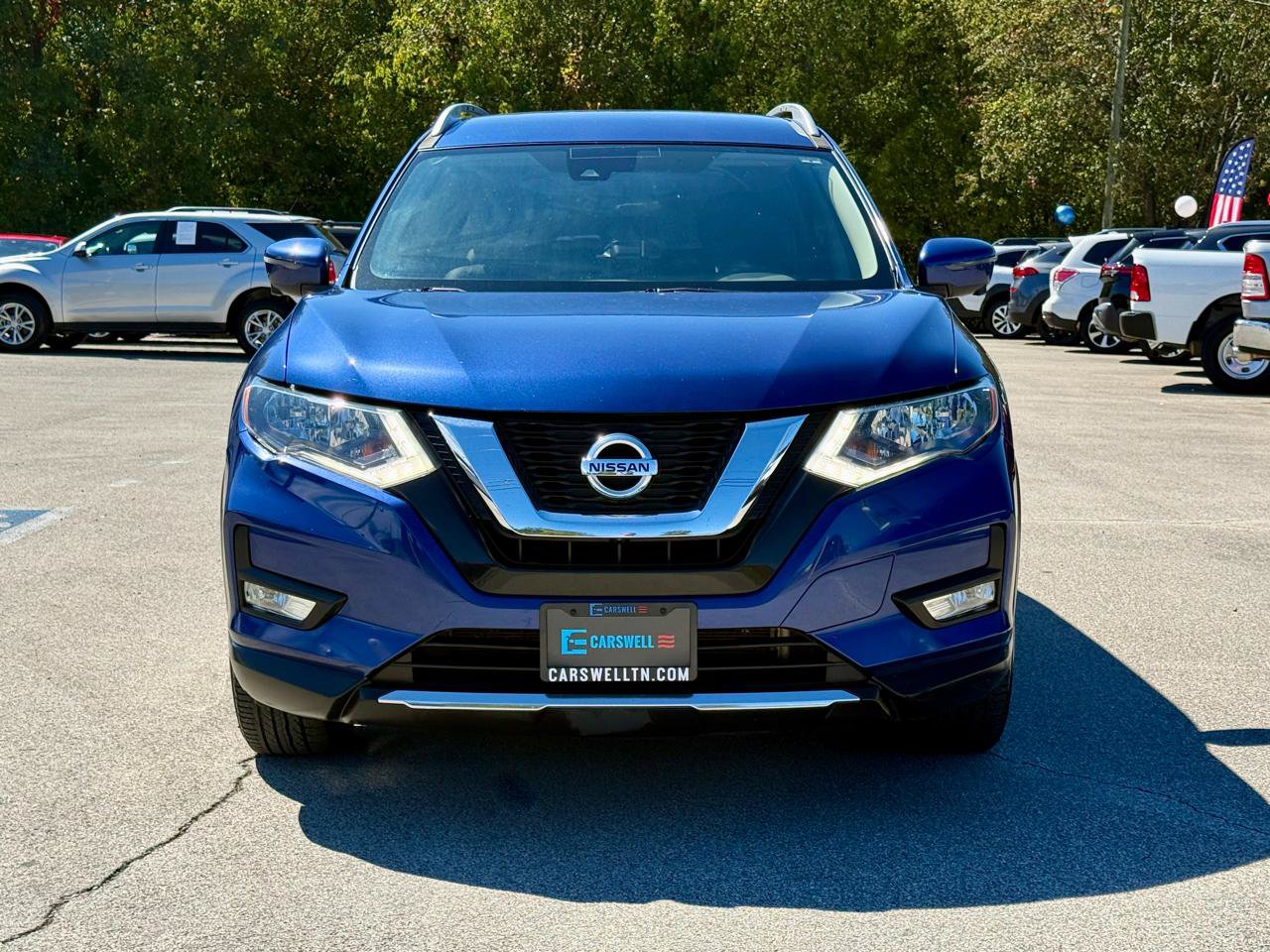 Used 2017 Nissan Rogue SL AWD/4WD image 2