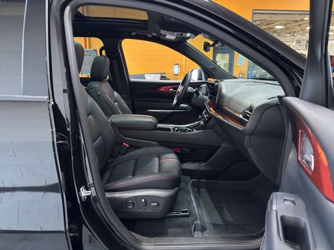 Used 2026 Chevrolet Traverse RS w/ LPO, Floor Liner Package AWD/4WD image 21