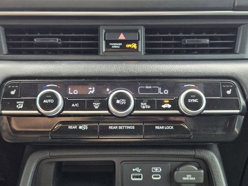 Used 2023 Honda Pilot EX-L image 16