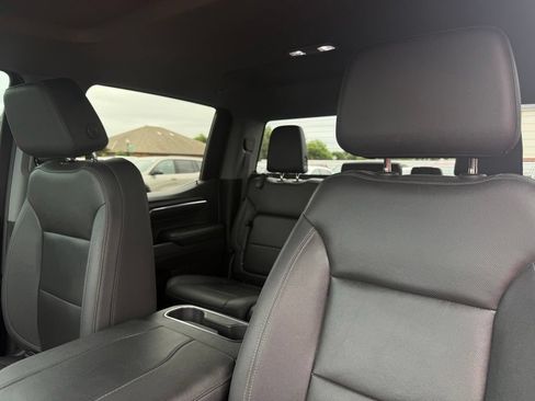 Used 2023 GMC Sierra 1500 SLT AWD/4WD image 40