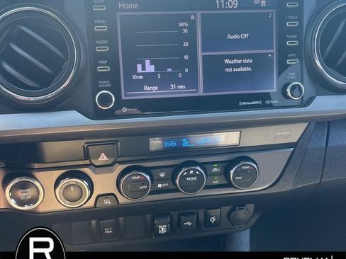 Used 2021 Toyota Tacoma TRD Sport AWD/4WD image 10