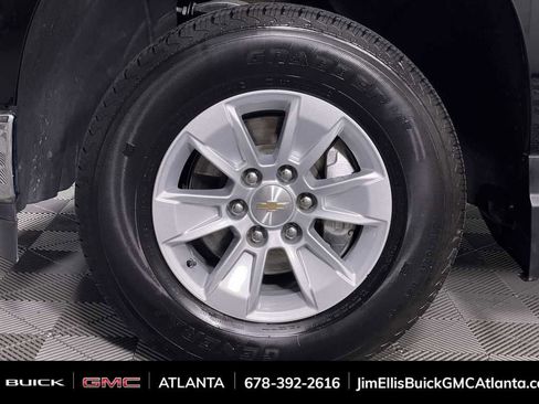 Used 2025 Chevrolet Silverado 1500 LT image 32