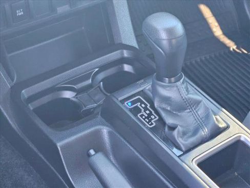 Used 2022 Toyota Tacoma SR image 12