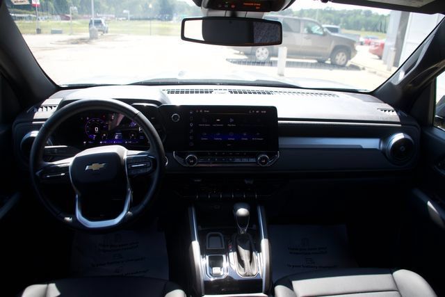 Used 2026 Chevrolet Colorado LT w/ LT Convenience Package RWD image 12