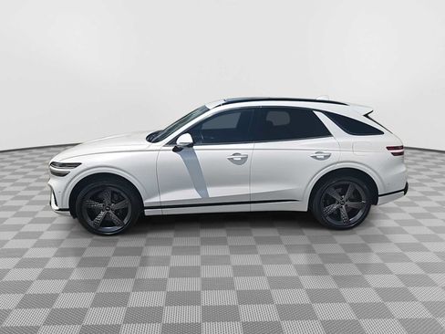 Used 2023 Genesis GV70 2.5T w/ Sport Prestige Package AWD/4WD image 5
