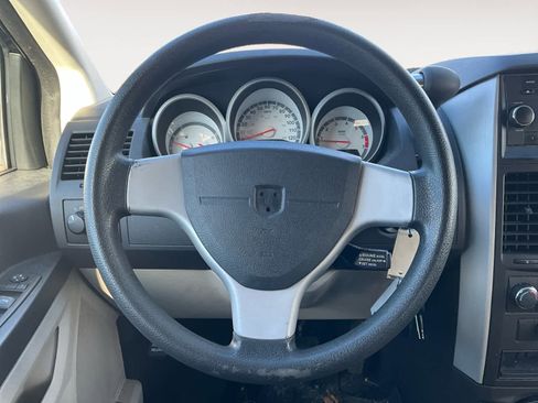 Used 2010 Dodge Grand Caravan SE w/ Popular Equipment Group image 13