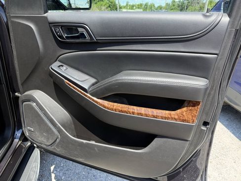 Used 2015 Chevrolet Suburban LTZ AWD/4WD image 17