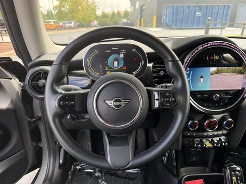 Used 2023 MINI Cooper SE FWD image 16