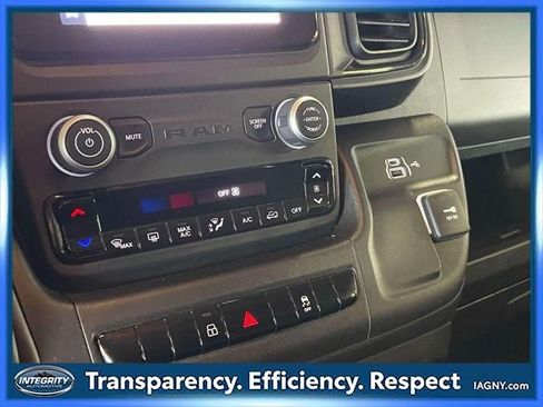 Used 2025 RAM ProMaster 2500 w/ Convenience Group FWD image 31