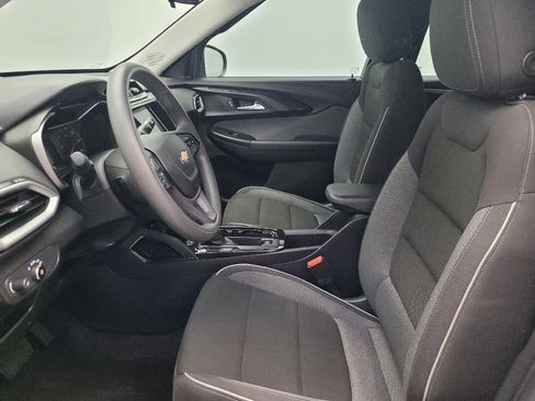 Used 2021 Chevrolet TrailBlazer LS image 17