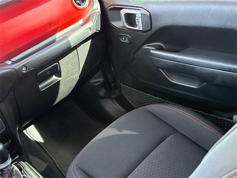 Used 2022 Jeep Gladiator Rubicon w/ Cold Weather Group image 15