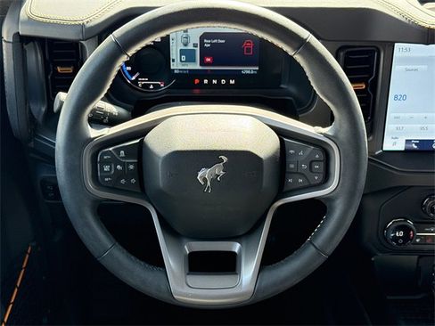 Certified 2024 Ford Bronco Badlands image 16