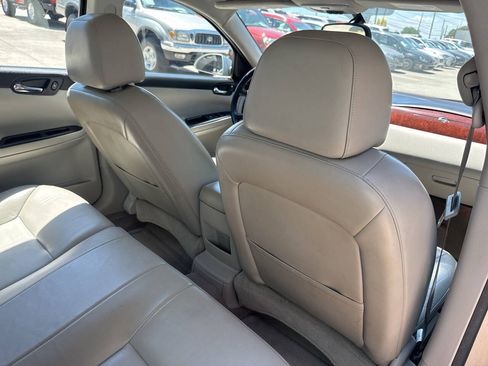 Used 2006 Chevrolet Impala SS FWD image 14