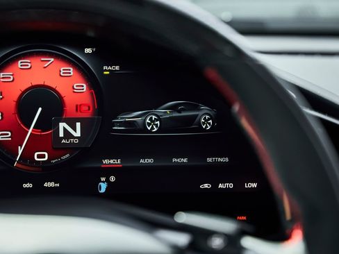 Used 2025 Ferrari 12Cilindri RWD image 62