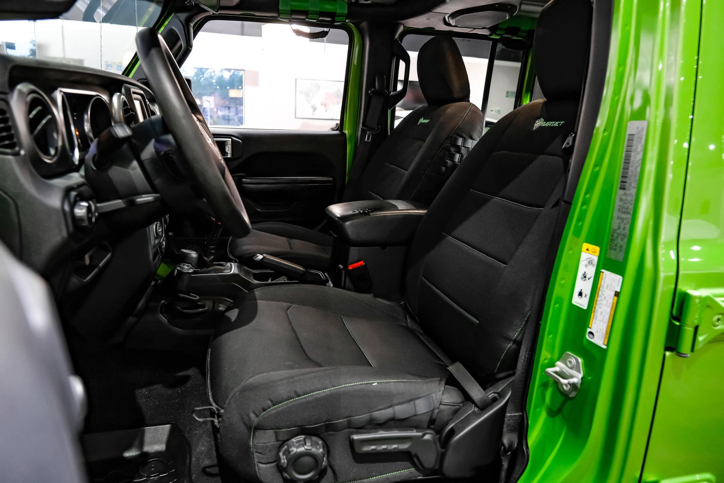 Used 2020 Jeep Wrangler Unlimited Sport AWD/4WD image 35