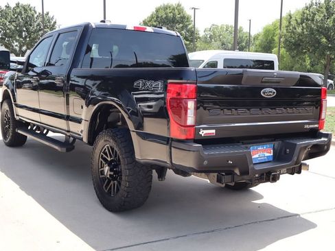 Used 2022 Ford F250 XLT w/ Black Appearance Package AWD/4WD image 5