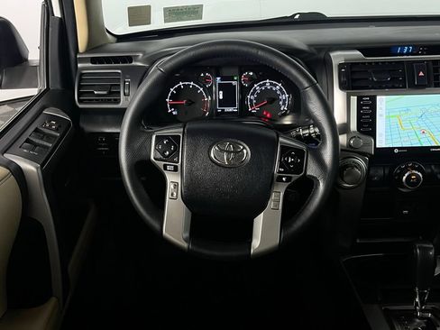Used 2024 Toyota 4Runner SR5 AWD/4WD image 28