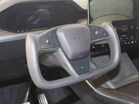 Used 2022 Tesla Model X image 6