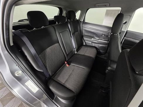 Used 2021 Mitsubishi Outlander Sport Black Edition image 17