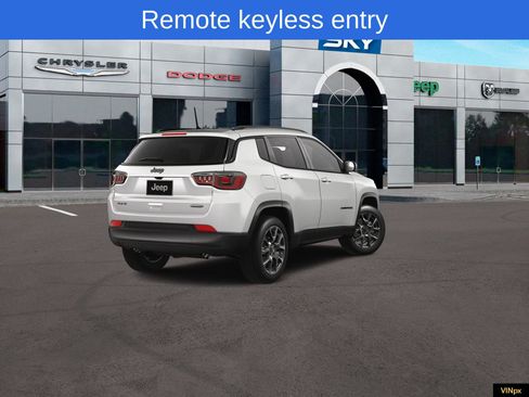 New 2026 Jeep Compass Latitude image 8