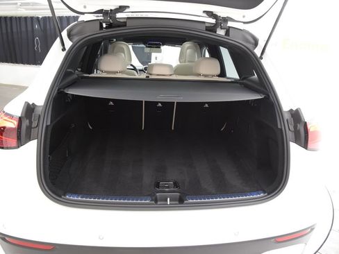 Used 2026 Mercedes-Benz GLC 300 4MATIC image 29