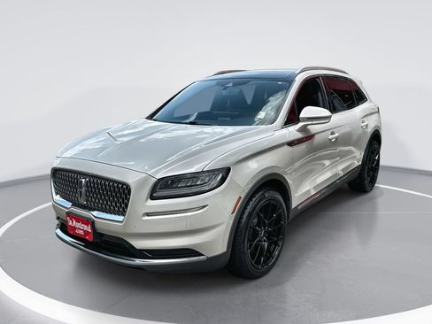 Used 2022 Lincoln Nautilus Reserve FWD image 1