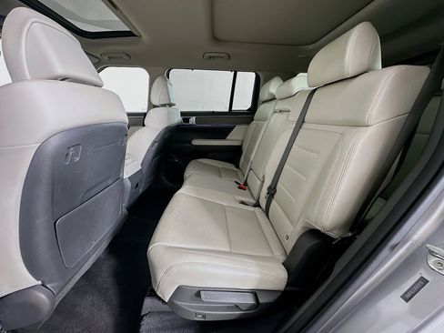 Used 2024 Hyundai Santa Fe Limited FWD image 27