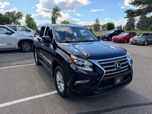 Used 2016 Lexus GX 460 w/ Premium Package AWD/4WD image 5