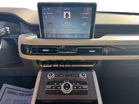 Used 2022 Lincoln Aviator Reserve image 13