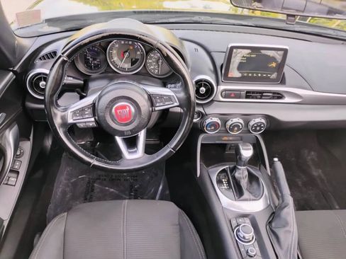 Used 2017 FIAT 124 Spider Classica image 11