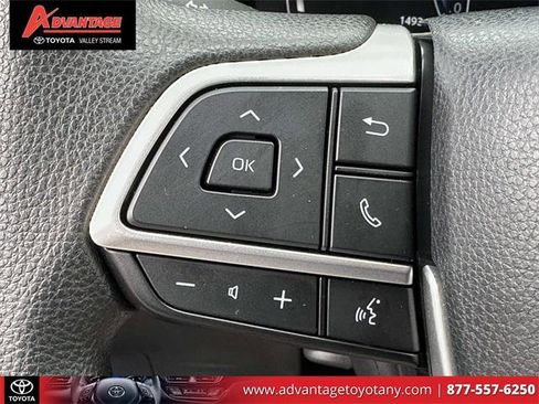 Certified 2025 Toyota Grand Highlander AWD image 24