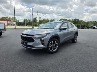 Used 2025 Chevrolet Trax LT FWD 360° Tour