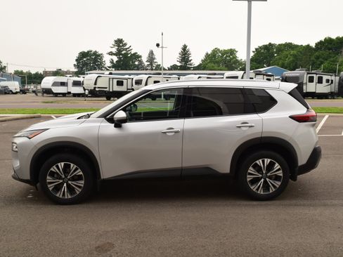Used 2021 Nissan Rogue SV w/ Premium Package AWD/4WD image 5