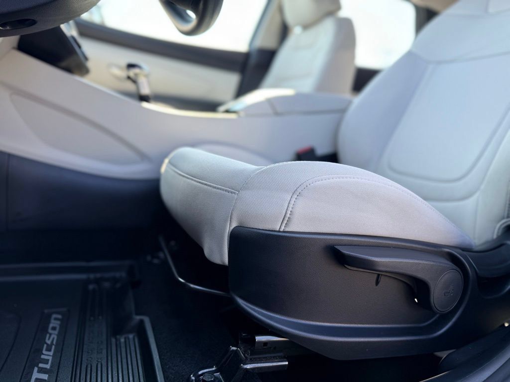 New 2025 Hyundai Tucson SE FWD image 31