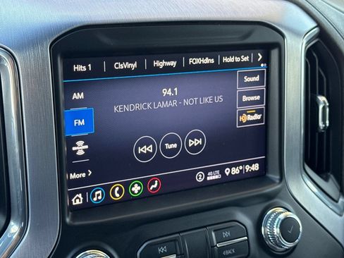 Used 2020 GMC Sierra 1500 SLT w/ SLT Premium Package RWD image 18