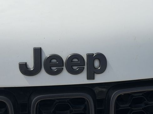 Used 2020 Jeep Grand Cherokee Limited X RWD image 5