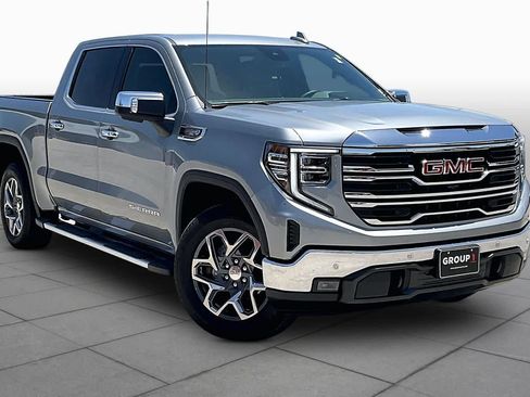 Used 2026 GMC Sierra 1500 SLT RWD image 3