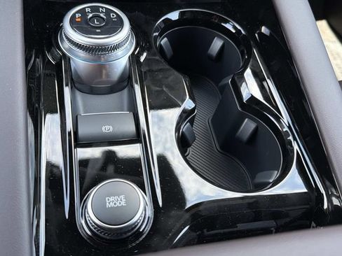 New 2026 Ford Explorer Platinum RWD image 34