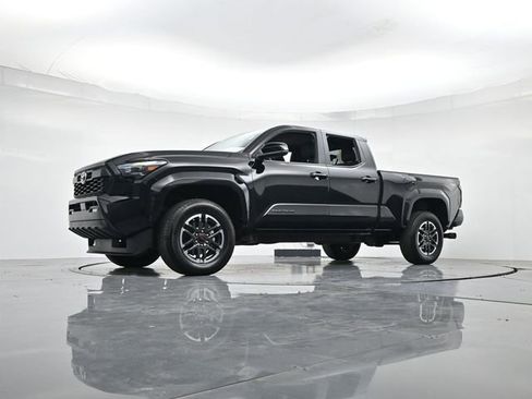Used 2025 Toyota Tacoma TRD Sport image 34