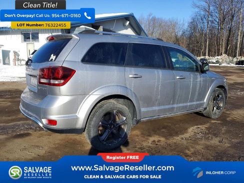 Used 2018 Dodge Journey Crossroad AWD/4WD image 4