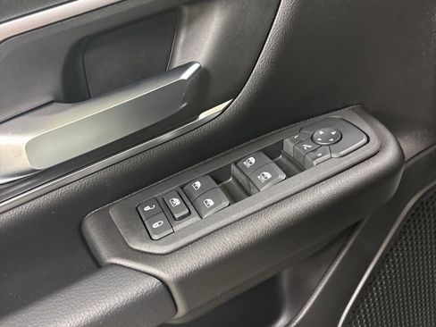 New 2026 RAM 1500 4x4 Crew Cab image 23