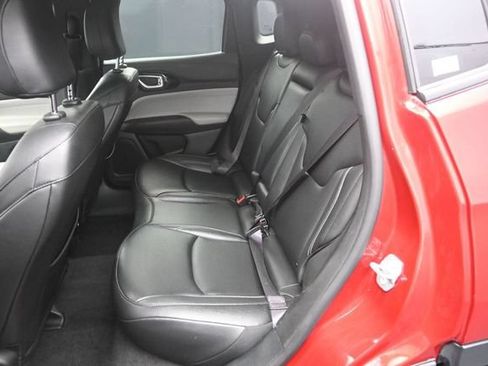 Used 2025 Jeep Compass Limited AWD/4WD image 39